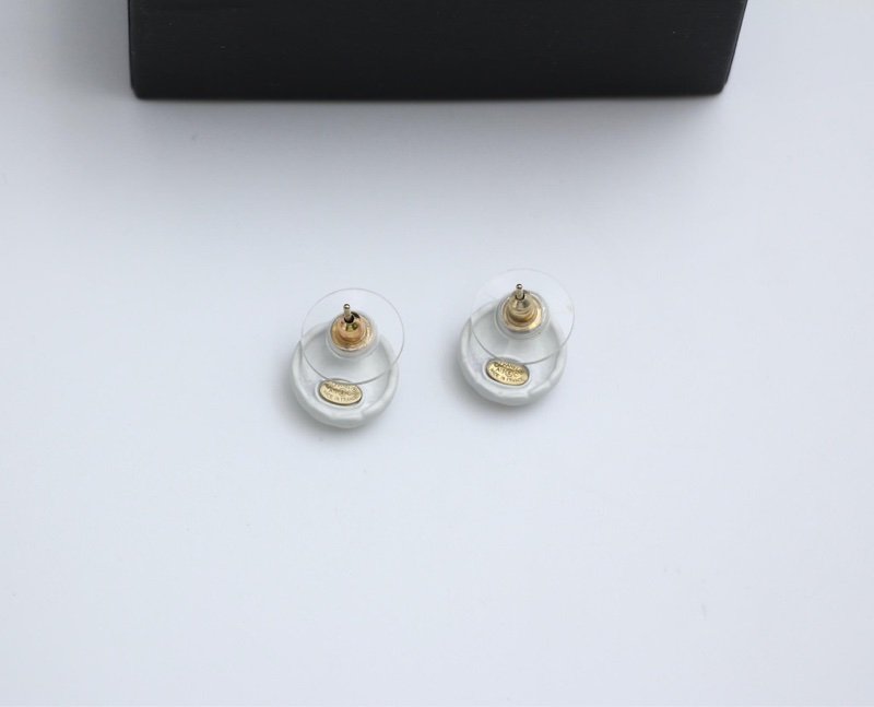 Chanel 19C 樹枝白色CC Logo耳針耳環-7