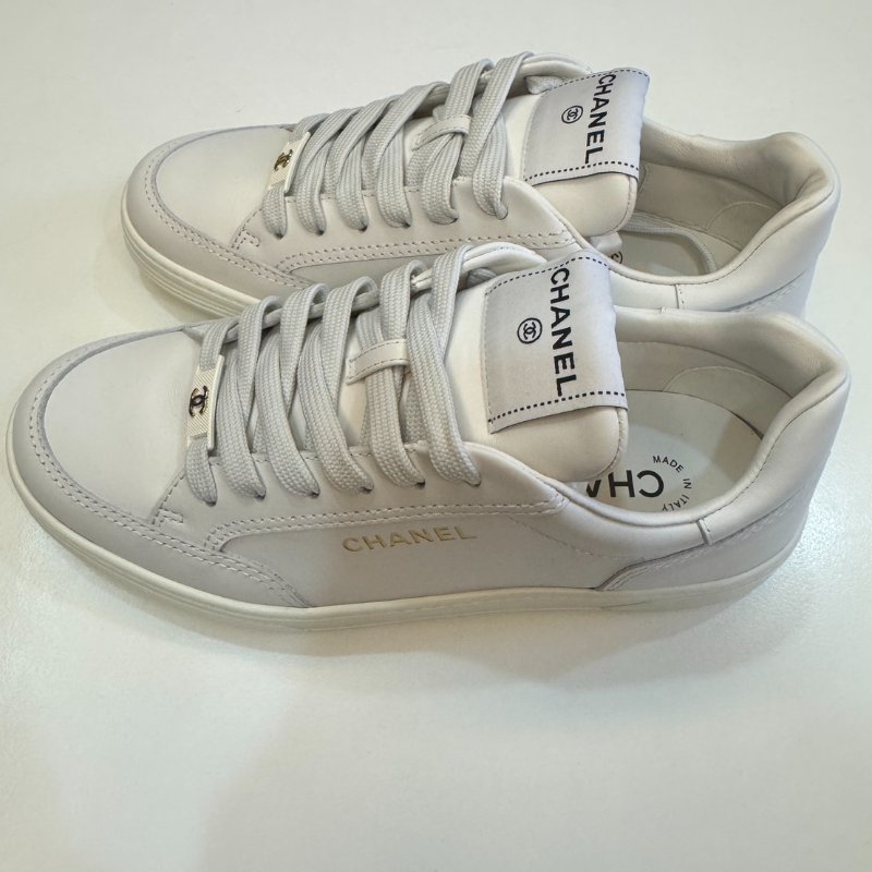 全新CHANEL 香奈兒白色小牛皮運動鞋 38.5碼 (有購證) 僅落地試穿-3