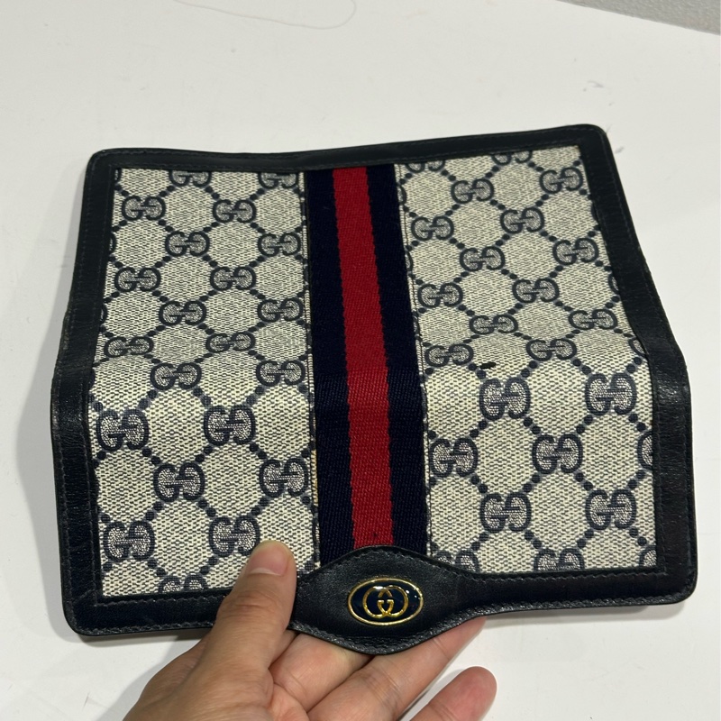 Gucci vintage bag /wallet/woc-10