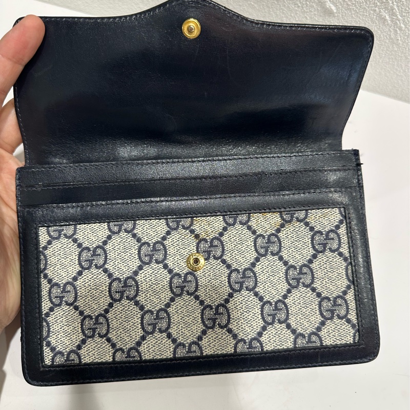 Gucci vintage bag /wallet/woc-11