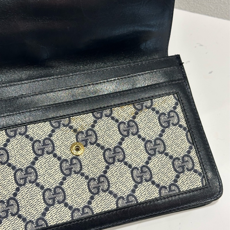 Gucci vintage bag /wallet/woc-12