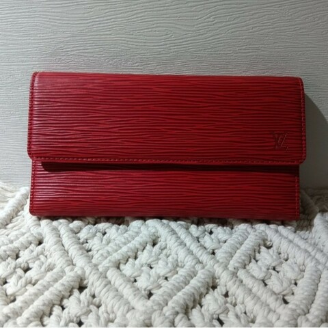 LOUIS VUITTON 長銀包