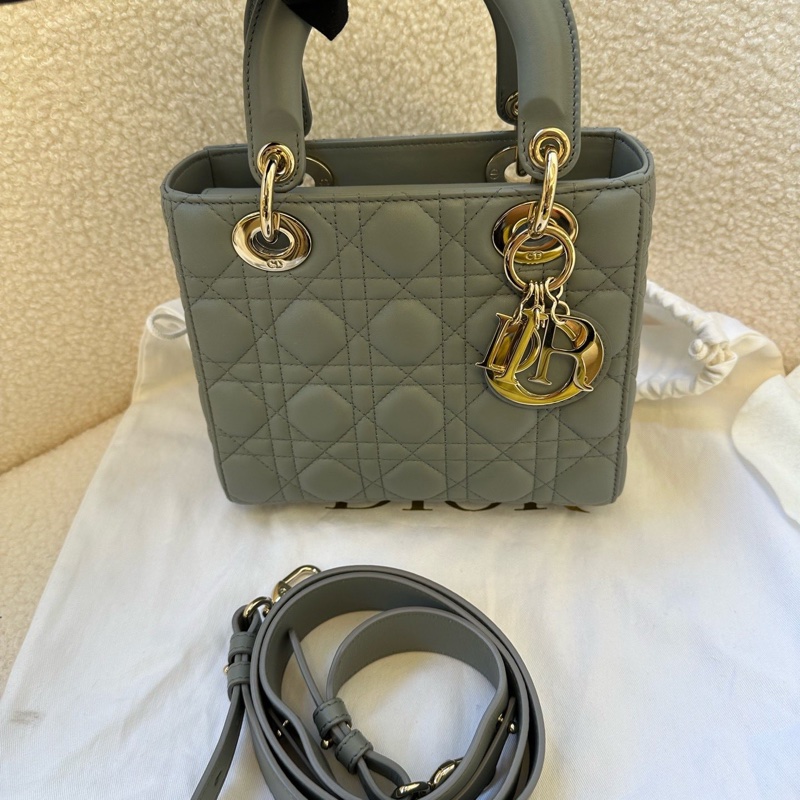 Dior迪奧四格戴妃包,99新21年灰色小羊皮,尺寸20*17-0