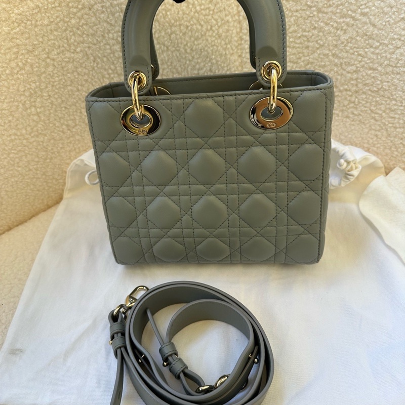 Dior迪奧四格戴妃包,99新21年灰色小羊皮,尺寸20*17-1