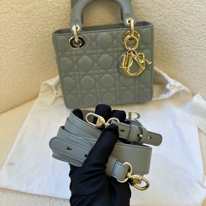 Dior迪奧四格戴妃包,99新21年灰色小羊皮,尺寸20*17-7