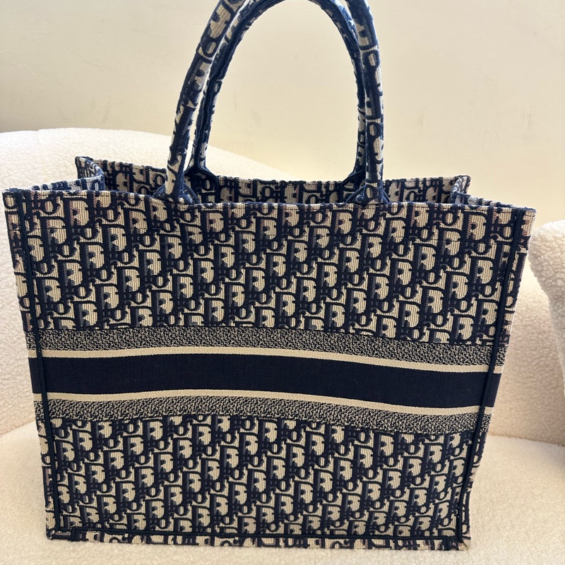 Dior迪奧BookTote老花托特包，19編碼專櫃購入-1