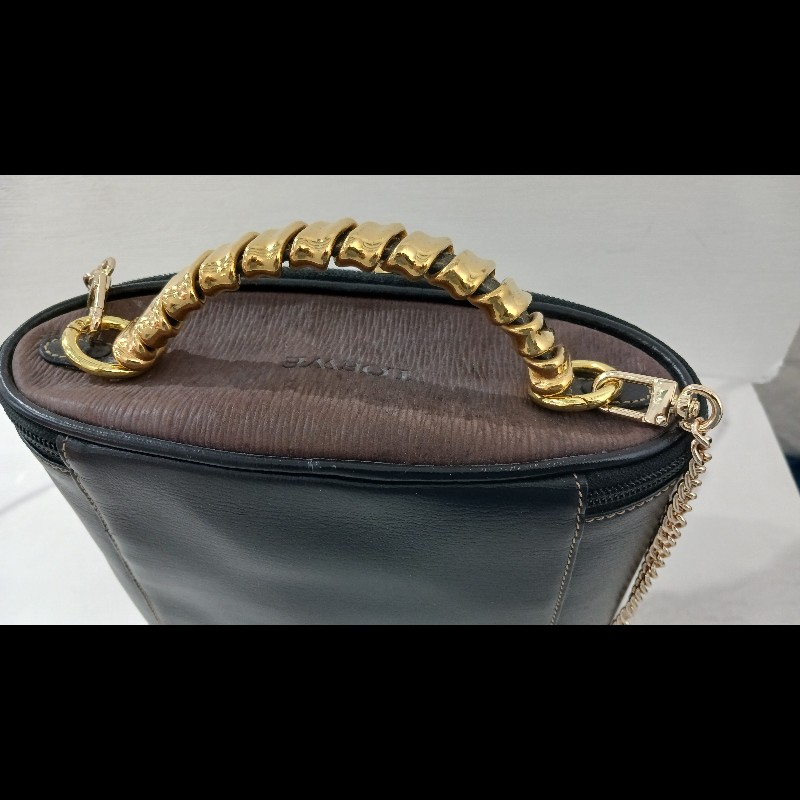 LOEWE-16