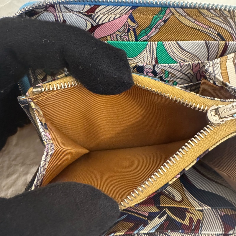 Hermes天空藍絲巾短夾-9