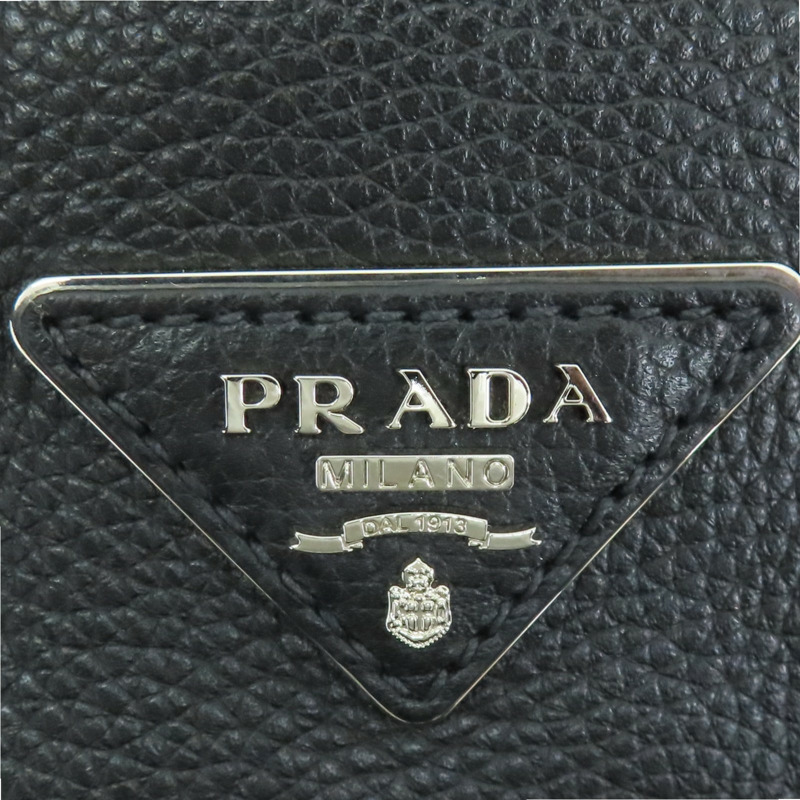 黑色 Vitello Daino 牛皮 肩背包【PRADA 普拉達】 1BC025-9