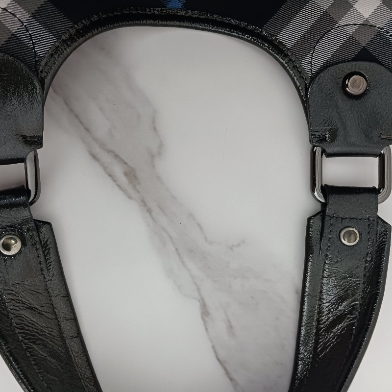 BURBERRY-10