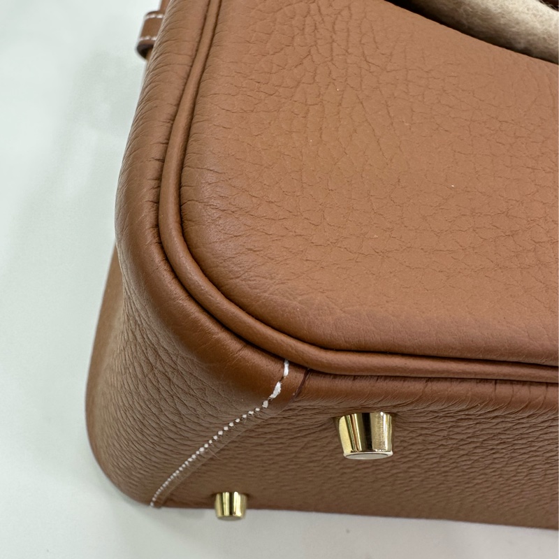 Hermes 愛馬仕 Mini Lindy 2代 TC皮 金棕金扣 W刻-11