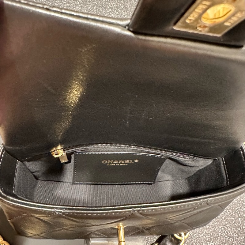 CHANEL 羊皮粗鍊腋下包-10