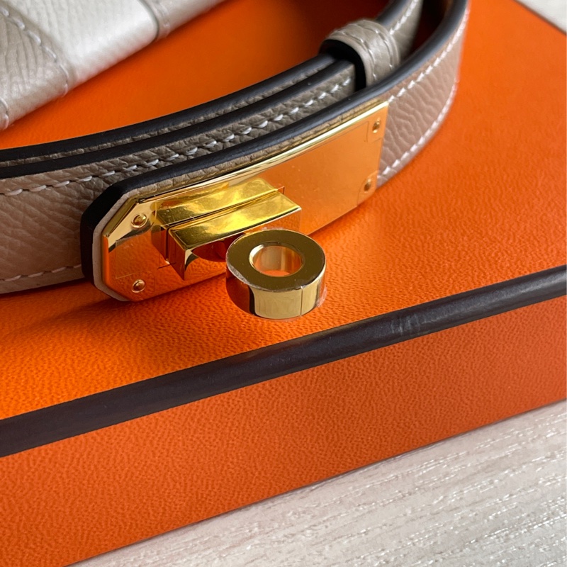 Hermes 愛馬仕 Kelly belt pocket 奶呼呼風衣灰皮帶✨全新全配K刻-5