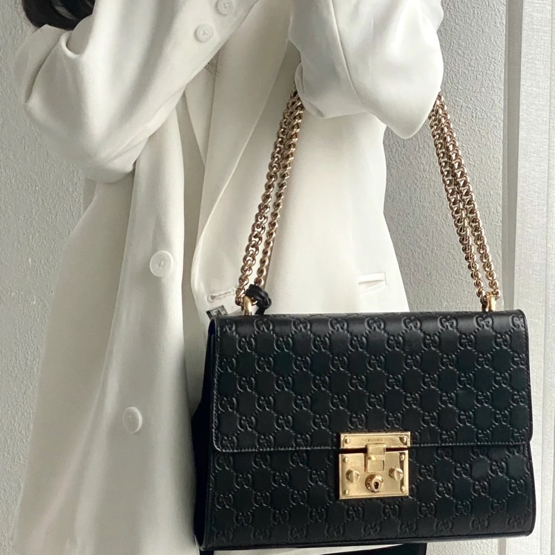 Gucci • 經典黑色壓紋老花 Padlock 月光寶盒 中號-1