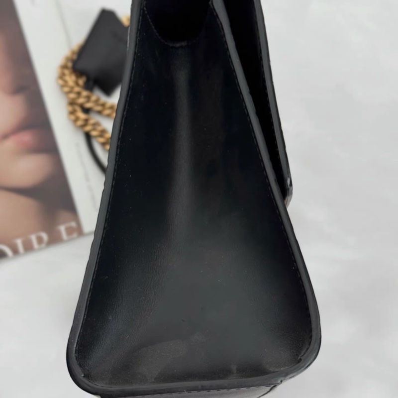 Gucci • 經典黑色壓紋老花 Padlock 月光寶盒 中號-5