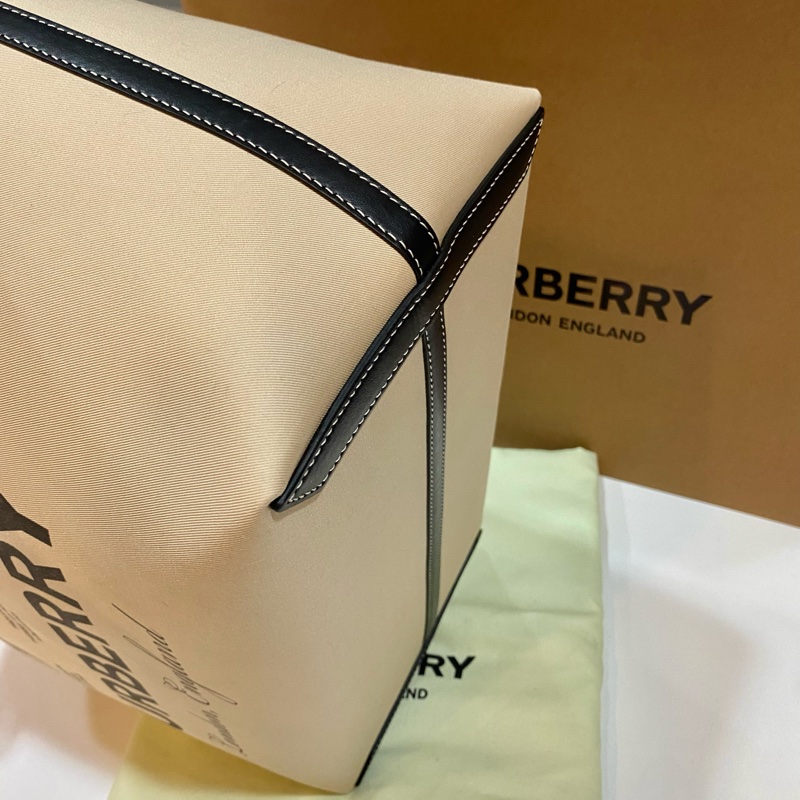 Burberry 地球格紋雙面托特子母包-7