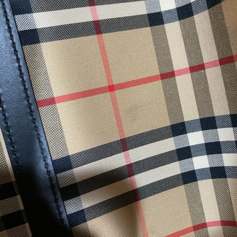 Burberry 地球格紋雙面托特子母包-11