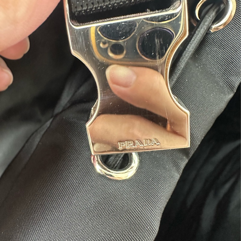 PRADA Nylon 黑色經典降落傘雙扣背包 Backpack-13