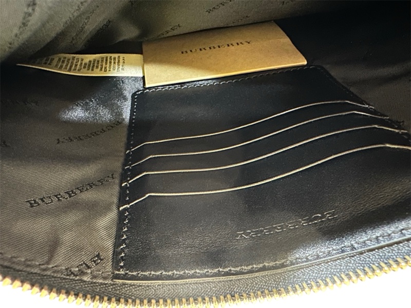 全新Burberry 手拿包男女款-9