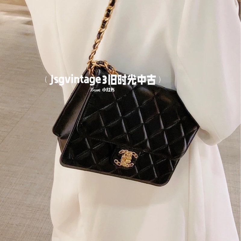 CHANEL 香奈兒 23A手工坊黑金油蠟羊皮方胖子 雕花镂空包 斜背包-2