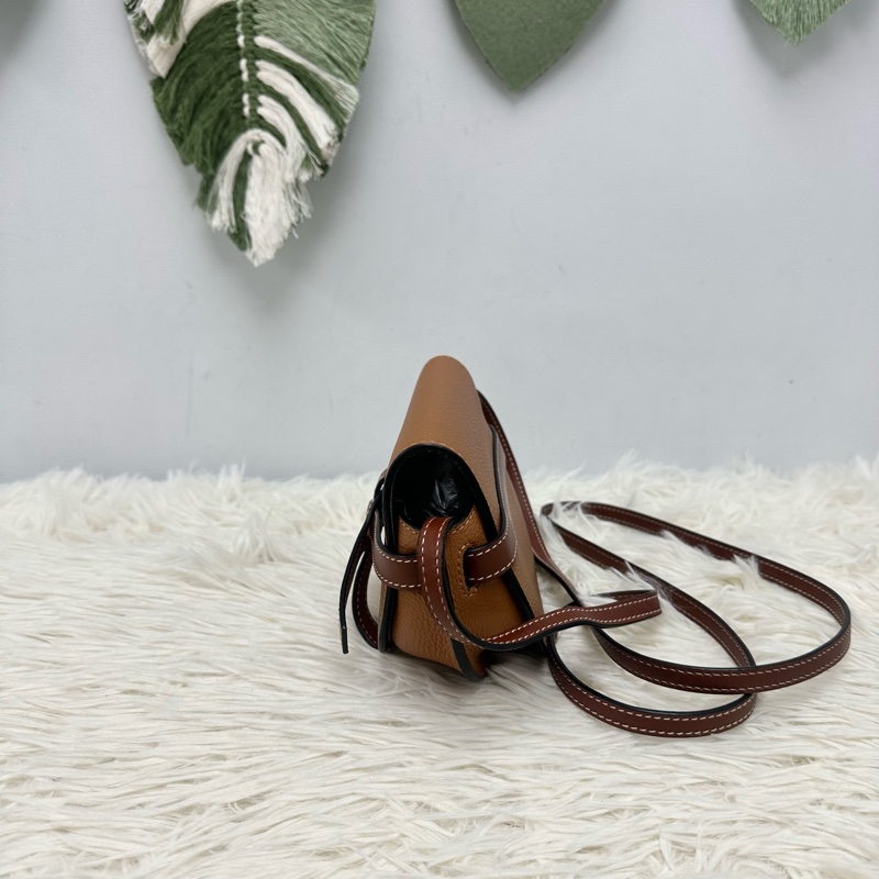 LOEWE Mini Gate 焦糖色馬鞍包 斜肩包-2