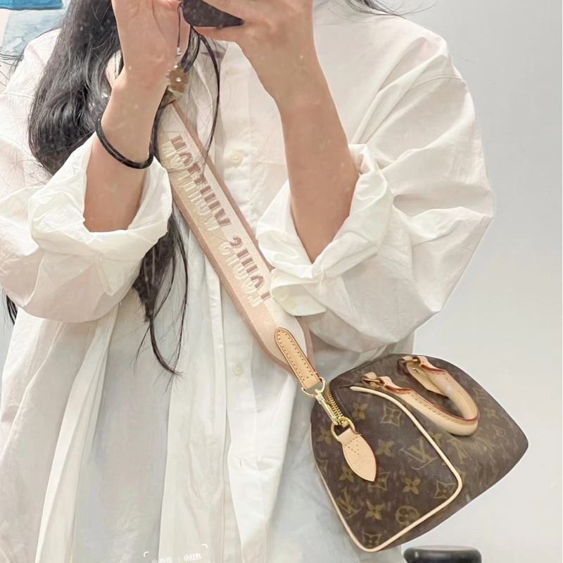LV M46222 Speedy Bandoulière 20新款奶茶色背帶-4