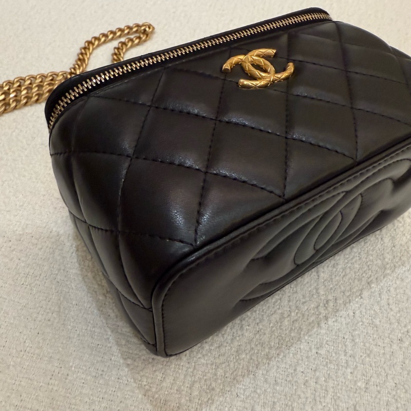 復古金球CHANEL 黑色羊皮菱格紋化妝箱斜背包長盒子-5