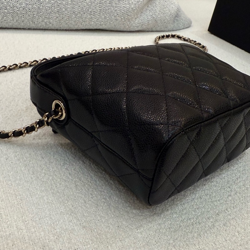 MINI 精美小飯盒CHANEL 全新黑色荔枝牛皮迷你手提斜背包-5