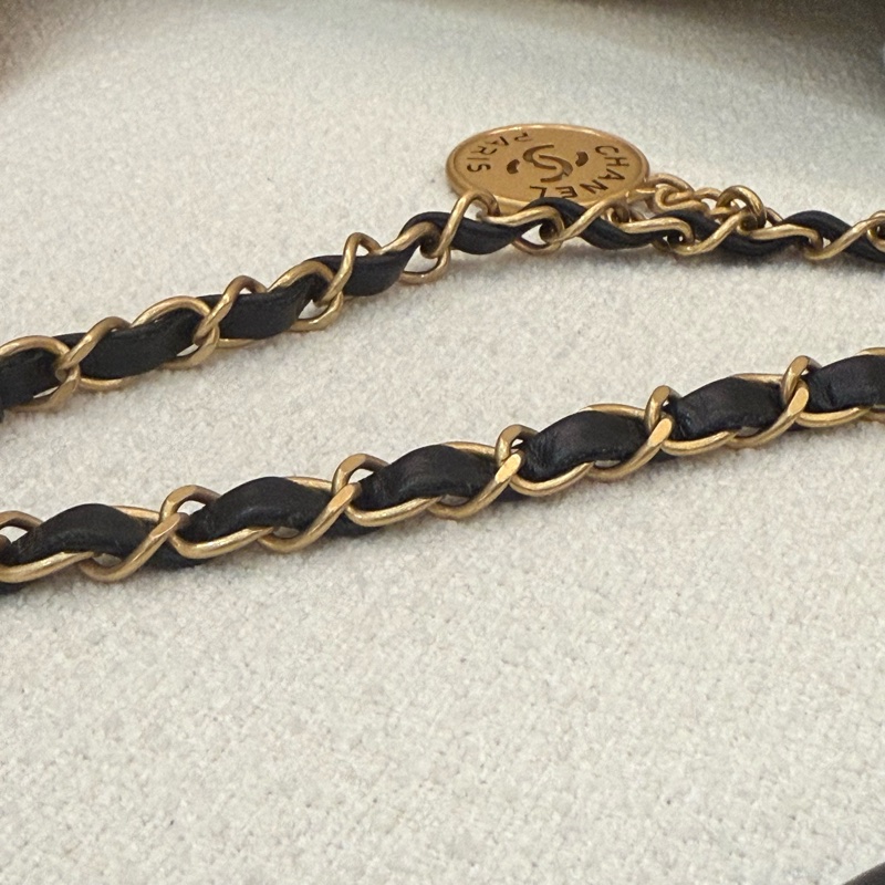 小款垃圾包CHANEL 22黑色小牛皮 金幣金鍊肩背包購物袋包-6