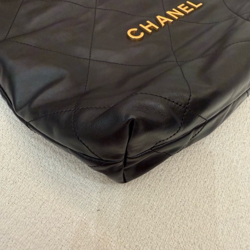 小款垃圾包CHANEL 22黑色小牛皮 金幣金鍊肩背包購物袋包-18