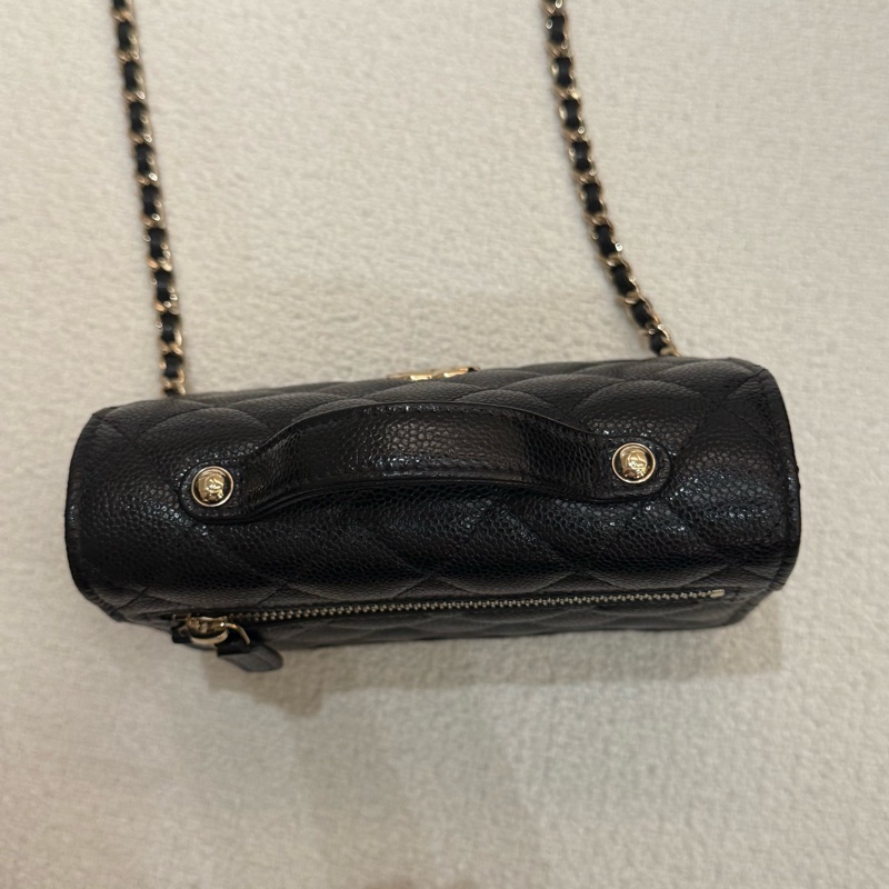 絕美WOC MINI CHANEL 黑色荔枝牛皮金釦金鍊手提斜背郵差包-12