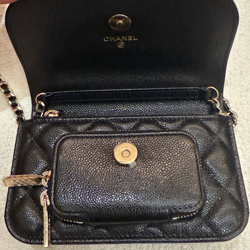 絕美WOC MINI CHANEL 黑色荔枝牛皮金釦金鍊手提斜背郵差包-14