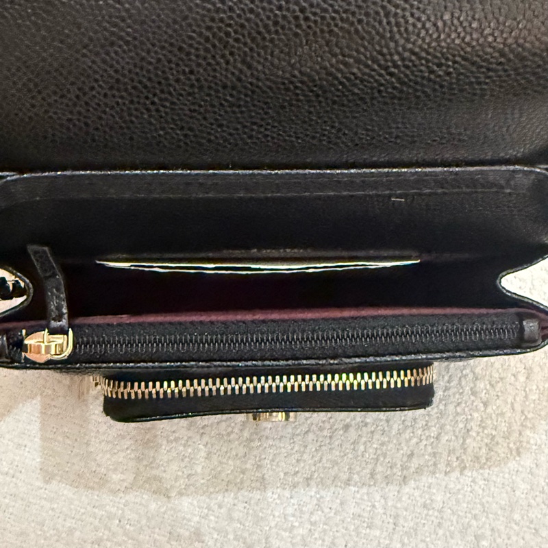 絕美WOC MINI CHANEL 黑色荔枝牛皮金釦金鍊手提斜背郵差包-15