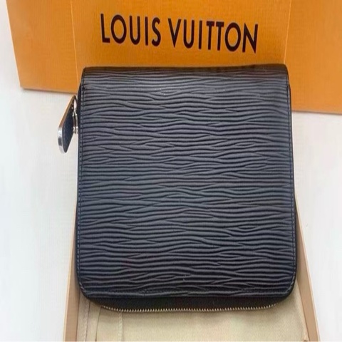 ✨LV 水波紋銀扣手拿長夾21*12*2.5 99新