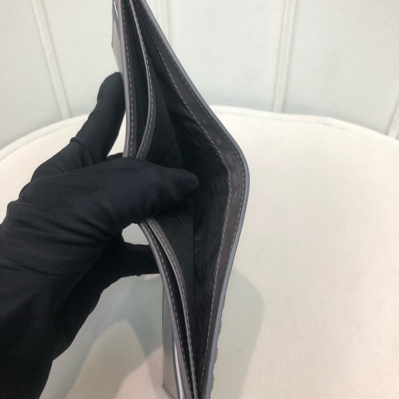 Balenciaga 窩釘灰色短銀包 XB035-5