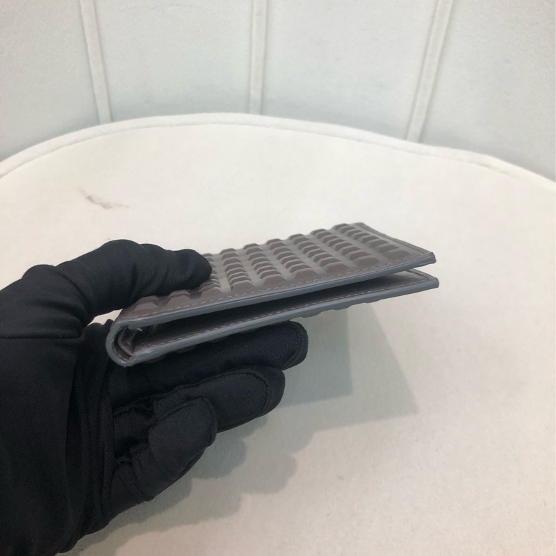 Balenciaga 窩釘灰色短銀包 XB035-8