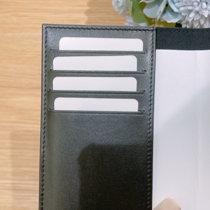 TW4305 Chanel 香奈兒護照本卡夾Passport Holder-8