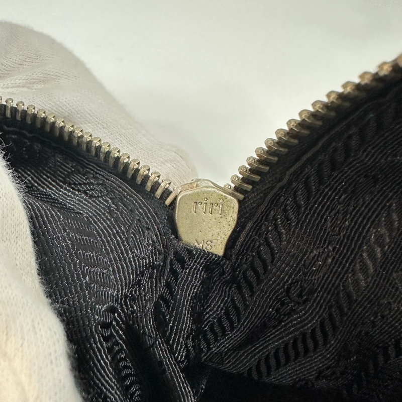 prada bl0310 黑色荔枝皮 銀釦保齡球包 波士頓包-48