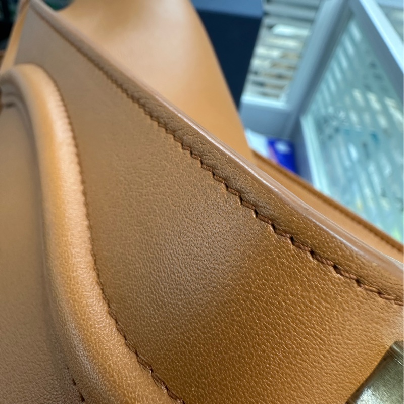 CELINE 焦糖色 真皮笑臉包 Micro Size手提包-16