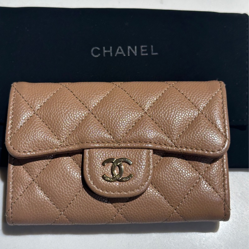 Chanel奶茶色零錢包-0