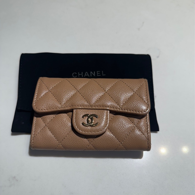 Chanel奶茶色零錢包-1