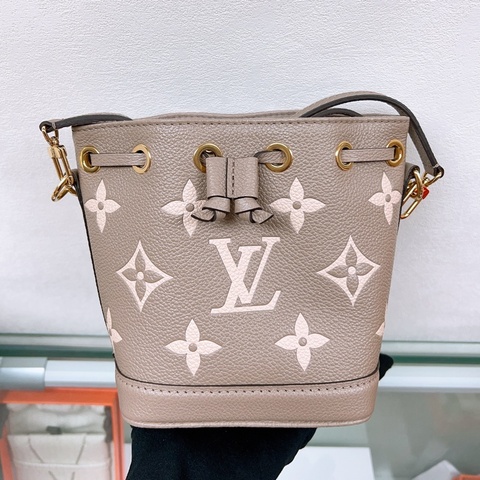Lv noe nano 大象灰拼米 水桶包