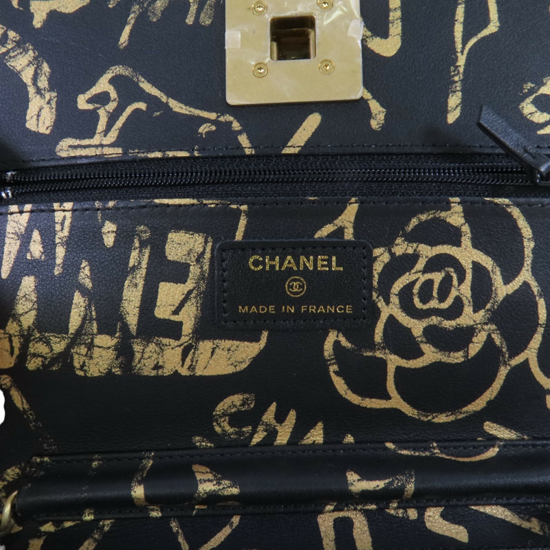 CHANEL 牛皮皮革WOC Wallet On Chain金扣鏈帶肩背袋-5