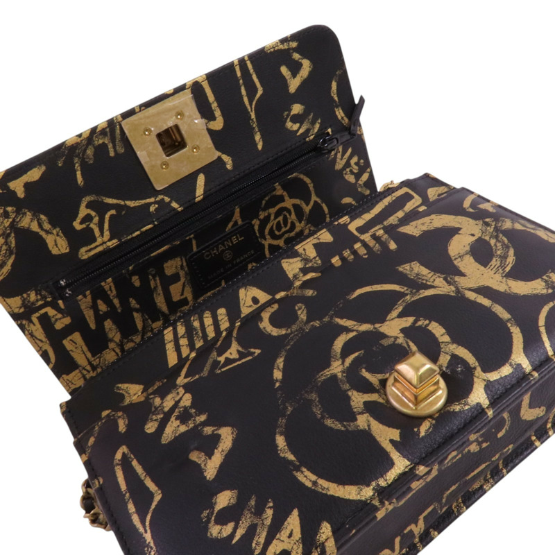 CHANEL 牛皮皮革WOC Wallet On Chain金扣鏈帶肩背袋-15