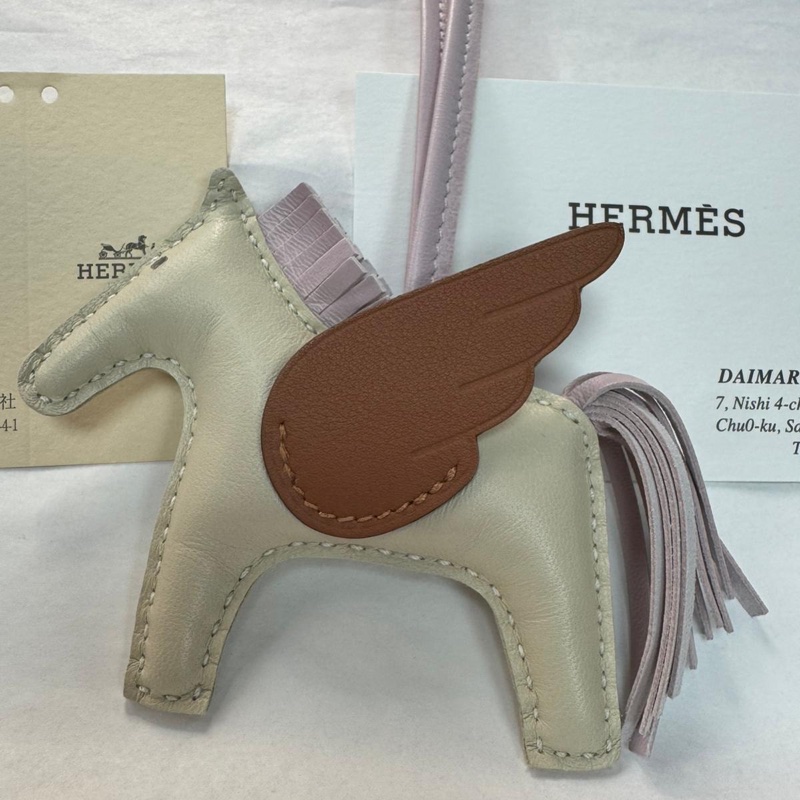 HERMÈS RODEO PM PEGASE PM BAG CHARM IN CRAIE & MAUVE PALE (CREAM & PURPLE)-13