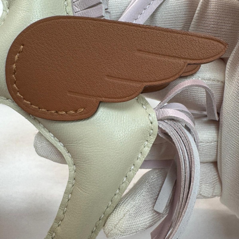 HERMÈS RODEO PM PEGASE PM BAG CHARM IN CRAIE & MAUVE PALE (CREAM & PURPLE)-19