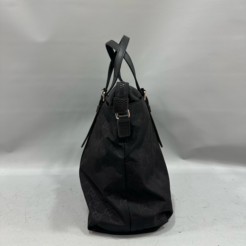 Gucci 510332 黑尼龍GG logo 斜背包購物包-1