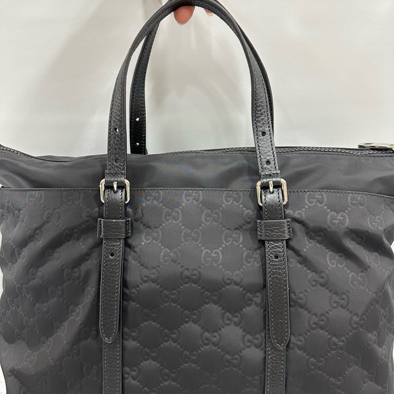 Gucci 510332 黑尼龍GG logo 斜背包購物包-9