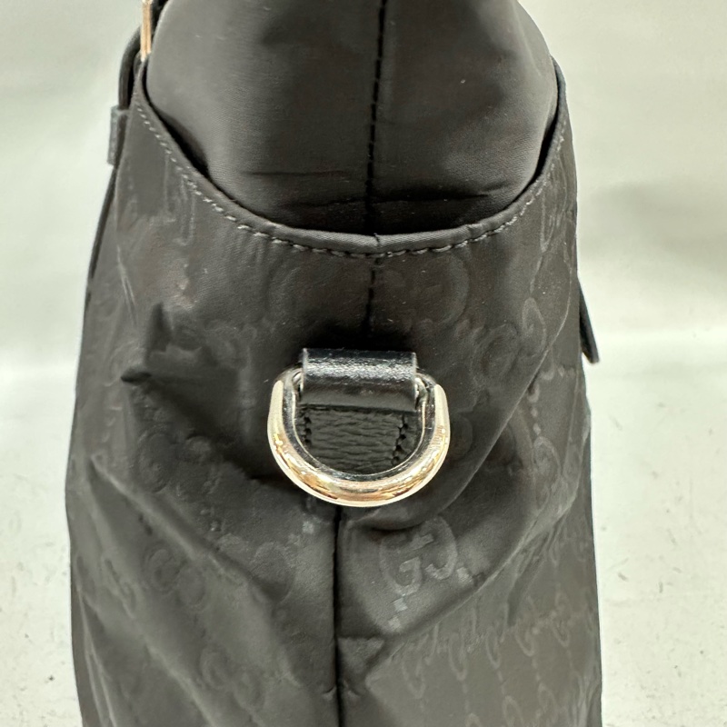 Gucci 510332 黑尼龍GG logo 斜背包購物包-16