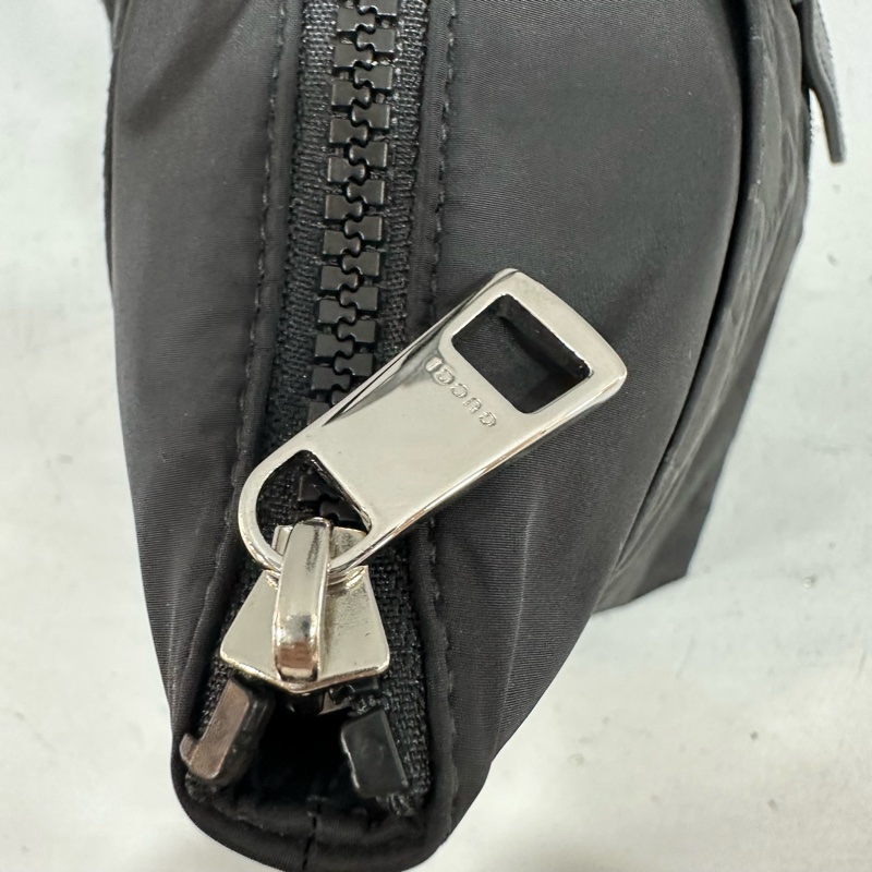 Gucci 510332 黑尼龍GG logo 斜背包購物包-18